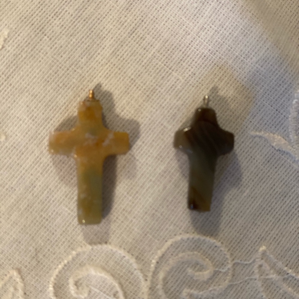 Jade pendant cross